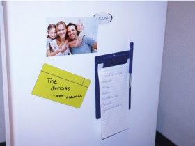 Refrigerator with printable magnetic sheet